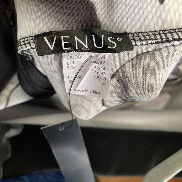 Venus Black & White Floral Bell-Sleeve Off-Shoulder Sheath Dress Medium NWT - Picture 3 of 4